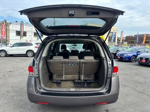 Used 2017 Honda Odyssey SE image 9