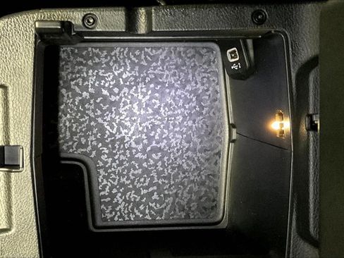 Used 2022 Jeep Wrangler Unlimited Sahara w/ Cold Weather Group image 40