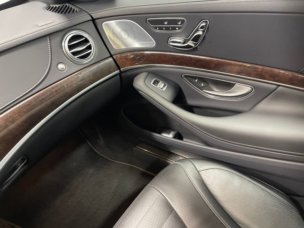 Certified 2020 Mercedes-Benz S 560 4MATIC Sedan image 27