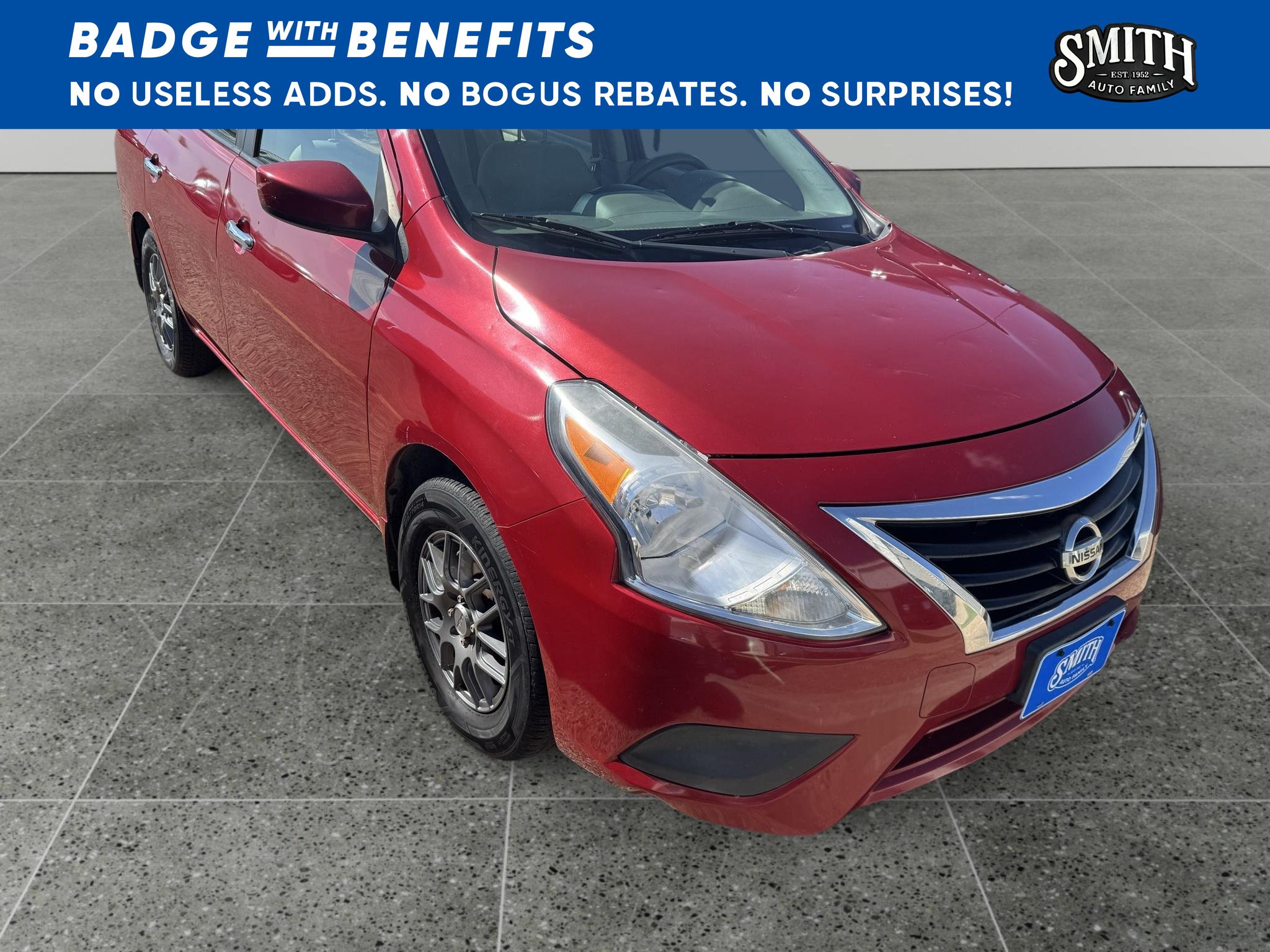 Used 2015 Nissan Versa SV FWD image 1