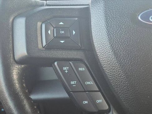 Used 2018 Ford F150 XLT w/ Equipment Group 302A Luxury AWD/4WD image 15