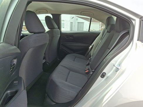 Used 2025 Toyota Corolla LE FWD image 11