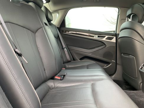 Used 2016 Hyundai Genesis 3.8 w/ Option Group 02 image 33