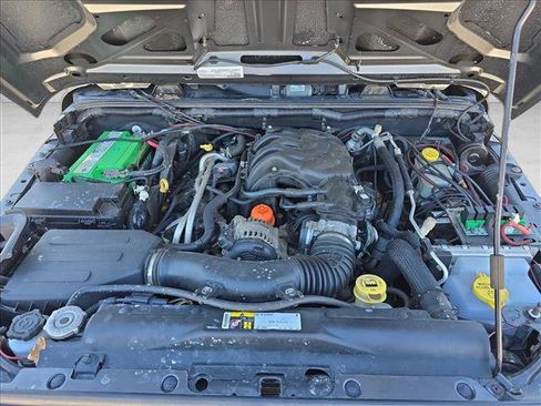 Used 2016 Jeep Wrangler Unlimited Rubicon image 29