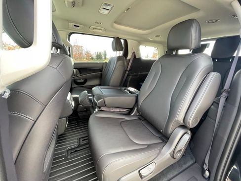 New 2026 Kia Carnival SX w/ SX Dark Edition Package image 27