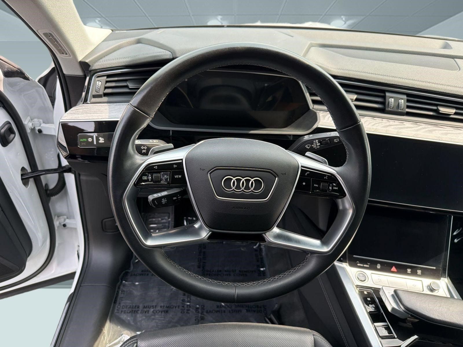 Used 2024 Audi Q8 e-tron Premium Plus w/ Premium Plus Package AWD/4WD image 27