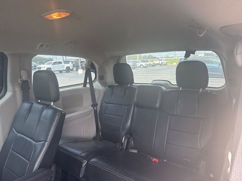 Used 2017 Dodge Grand Caravan SE w/ Power Window Group image 6