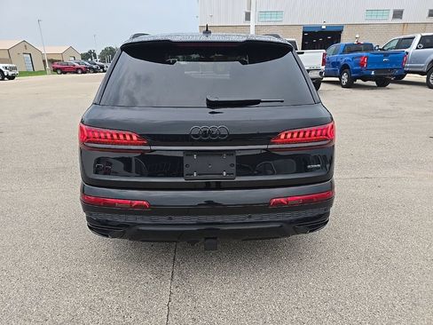 Used 2023 Audi Q7 AWD/4WD image 5