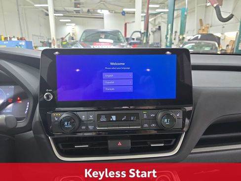 Certified 2024 Toyota Grand Highlander XLE image 23