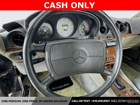Used 1988 Mercedes-Benz 560 SL image 11