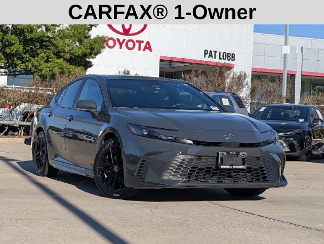Used 2025 Toyota Camry SE w/ Multimedia Upgrade Package FWD image 2