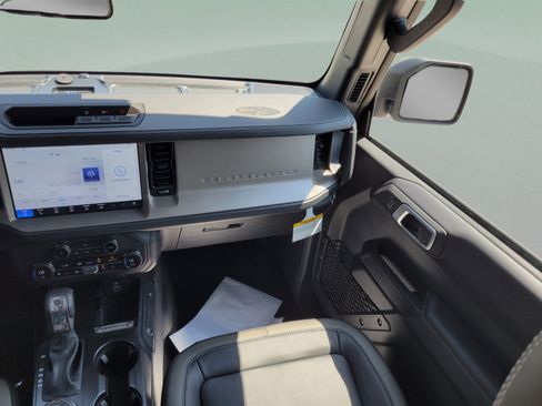 New 2026 Ford Bronco Outer Banks AWD/4WD image 7