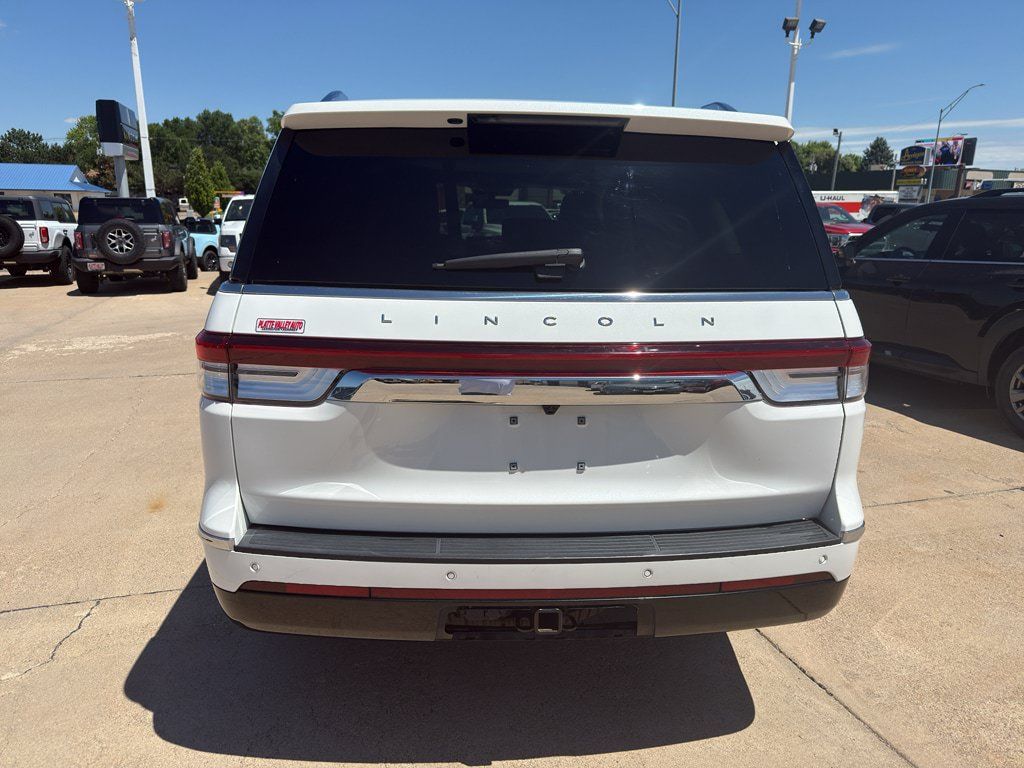 Used 2022 Lincoln Navigator Reserve AWD/4WD image 8