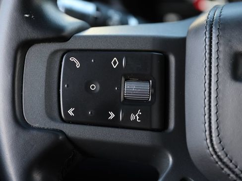 Used 2022 Land Rover Defender 110 X-Dynamic HSE AWD/4WD image 27