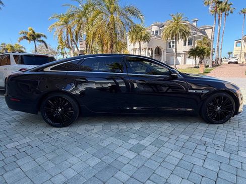 Used 2013 Jaguar XJ L Ultimate image 40