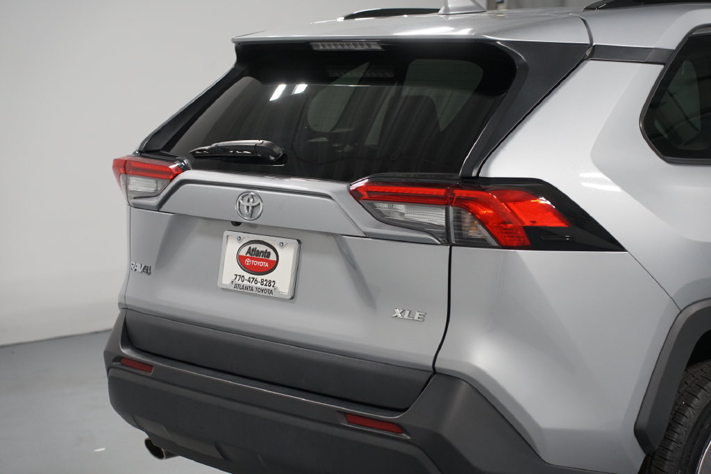 Certified 2025 Toyota RAV4 XLE FWD image 9