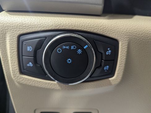 Used 2021 Ford F250 Lariat w/ Lariat Ultimate Package image 25