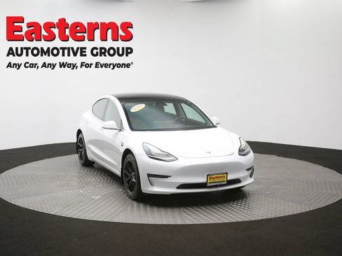 Used 2019 Tesla Model 3 Standard Range RWD image 43