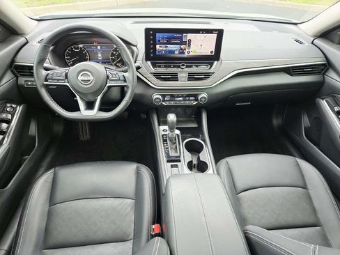 Used 2023 Nissan Altima 2.5 SL FWD image 10