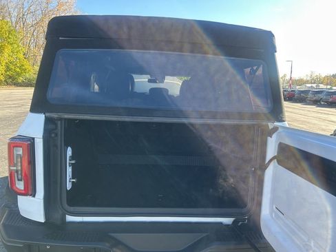 Used 2022 Ford Bronco Badlands image 33