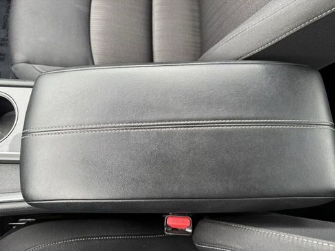 Used 2024 Nissan Altima 2.5 SV image 16