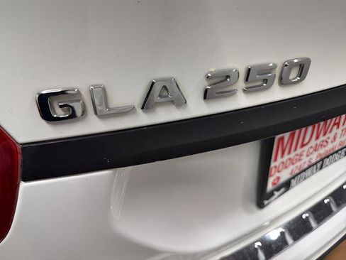 Used 2019 Mercedes-Benz GLA 250 image 8