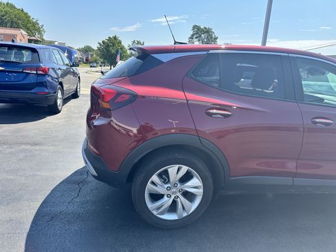 Used 2024 Buick Encore GX Preferred w/ Comfort Package AWD/4WD image 9