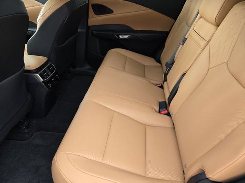 Used 2025 Lexus RX 350 Technology Package image 38