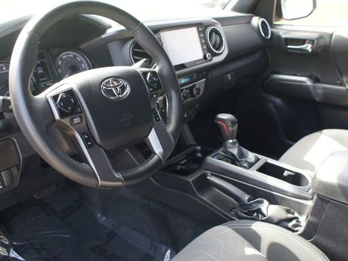 Used 2023 Toyota Tacoma TRD Sport w/ Technology Package image 14