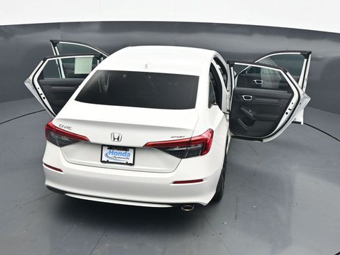 Used 2023 Honda Civic Sport image 30