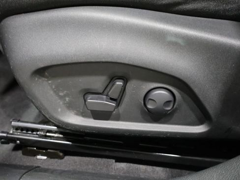 Used 2023 Jeep Compass Latitude w/ Convenience Group image 12