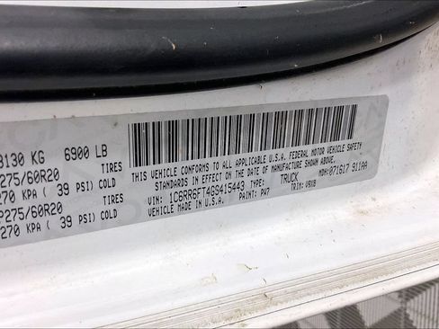 Used 2016 RAM 1500 Express RWD image 2