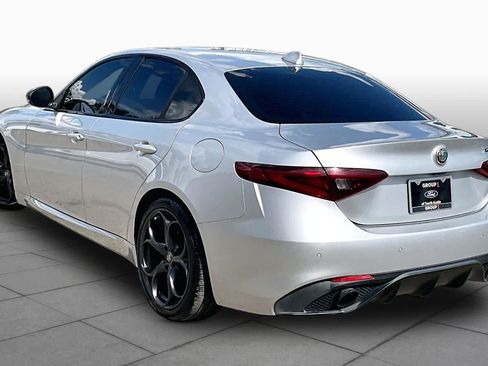Used 2019 Alfa Romeo Giulia Ti Sport w/ Quick Order Package 22U Sport RWD image 12