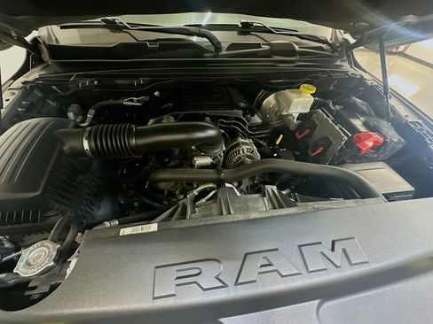 Used 2020 RAM 1500 Big Horn AWD/4WD image 35