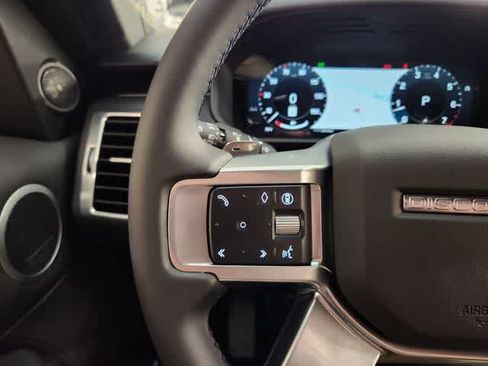 New 2026 Land Rover Discovery S AWD/4WD image 26
