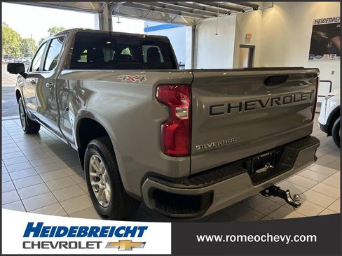 Used 2024 Chevrolet Silverado 1500 RST w/ Convenience Package II AWD/4WD image 5