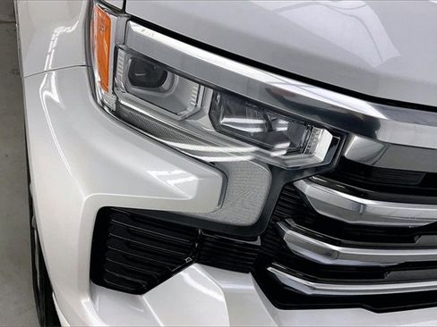 Used 2023 Chevrolet Silverado 1500 High Country w/ High Country Premium Package image 26