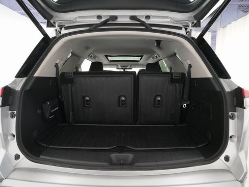 Certified 2024 Nissan Pathfinder SL w/ SL Premium Package image 10