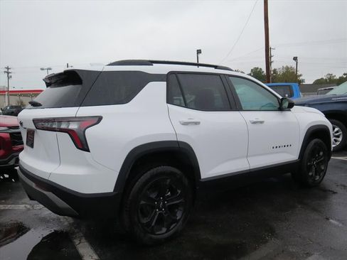 New 2026 Chevrolet Equinox LT w/ Convenience Package II image 3