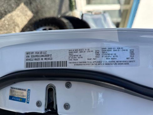 Used 2022 RAM 2500 Tradesman w/ Chrome Appearance Group image 30