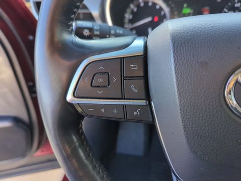 Used 2021 Toyota Highlander Platinum AWD/4WD image 16