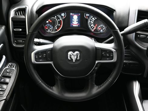 Used 2024 RAM 2500 Big Horn w/ Night Edition AWD/4WD image 29