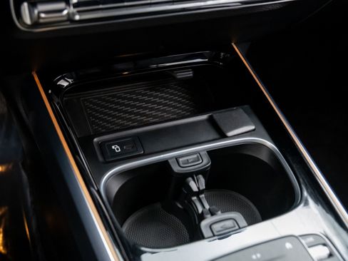 Certified 2023 Mercedes-Benz EQB 250+ w/ Exclusive Package image 23