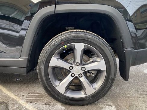 New 2026 Jeep Grand Cherokee Limited w/ MOPAR Finishing Package image 17