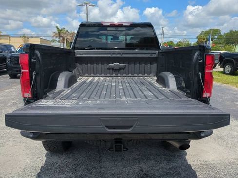 Used 2025 Chevrolet Silverado 2500 ZR2 AWD/4WD image 15