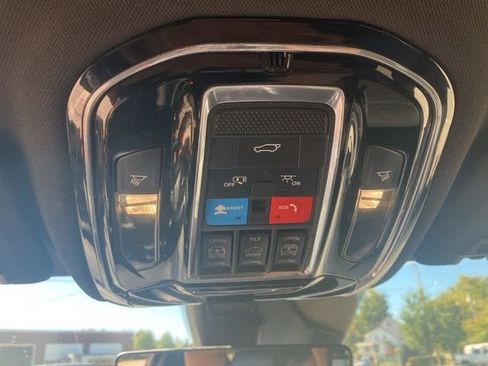 Used 2023 Jeep Grand Cherokee L Overland AWD/4WD image 34