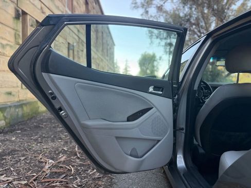 Used 2015 Kia Optima EX image 15