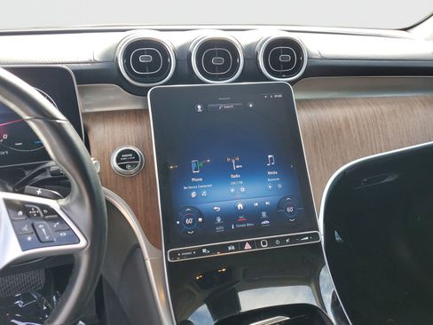 Used 2023 Mercedes-Benz GLC 300 4MATIC image 26