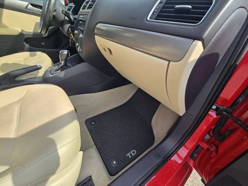 Used 2014 Volkswagen Jetta TDI FWD image 17