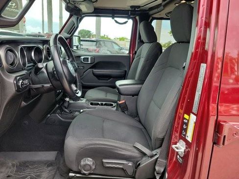 Used 2021 Jeep Gladiator Sport AWD/4WD image 16